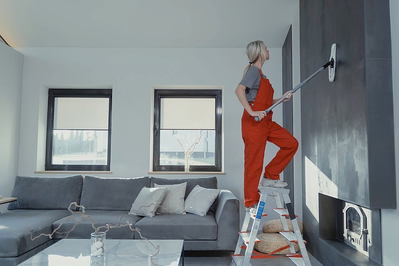 pexels tima miroshnichenko 6195284 How to Clean Walls Like an Expert 2 pexels tima miroshnichenko 6195284 How to Clean Walls Like an Expert 1